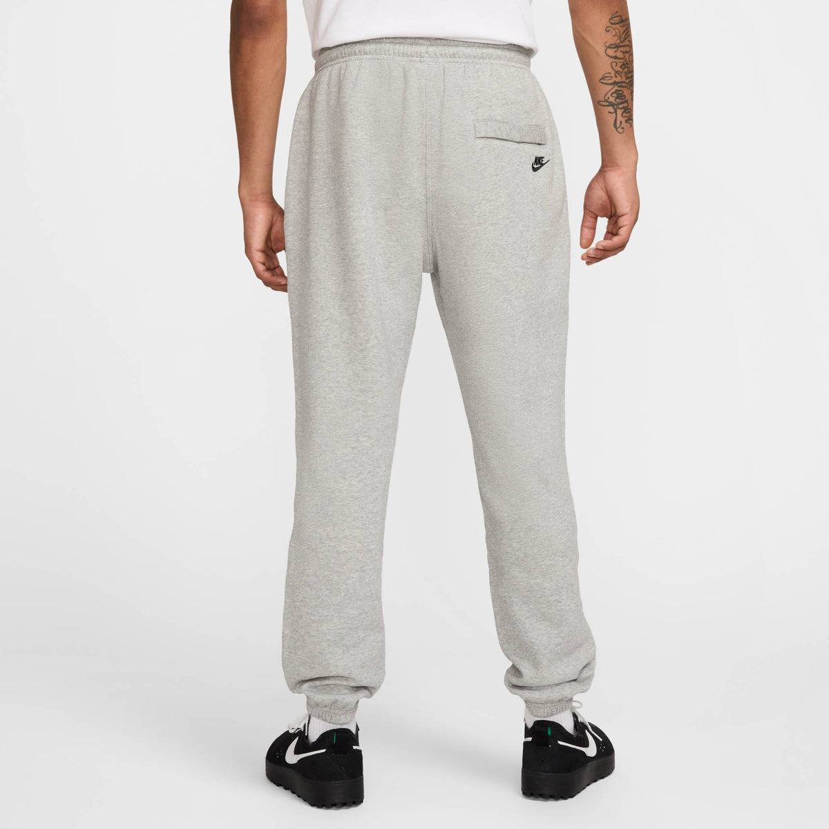 M NK CLUB BB CF PANT NSW GFX DK GREY HEATHER DK GREY HEATHER Bild 2
