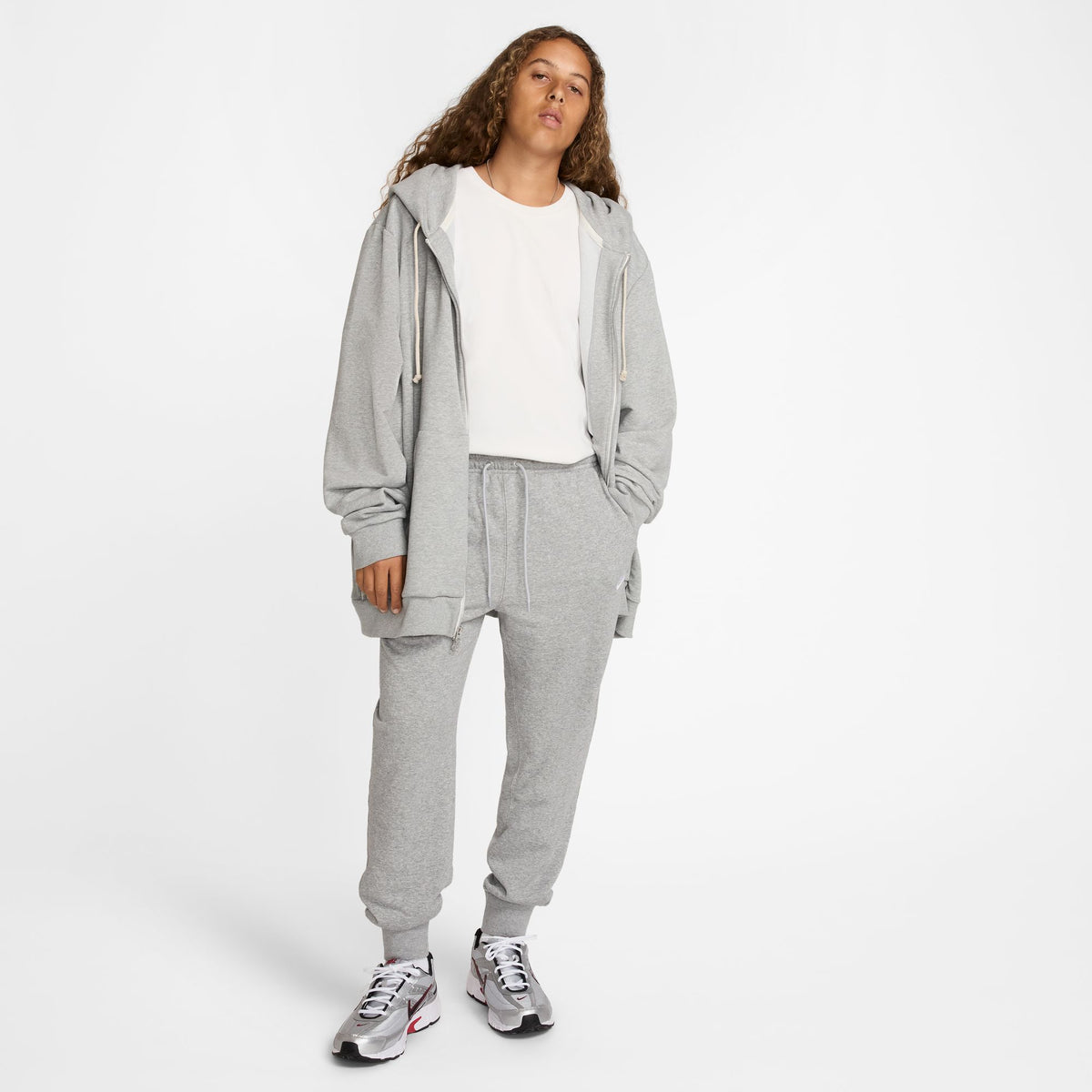M NK CLUB FT JOGGER DK GREY HEATHER DK GREY HEATHER Bild 2