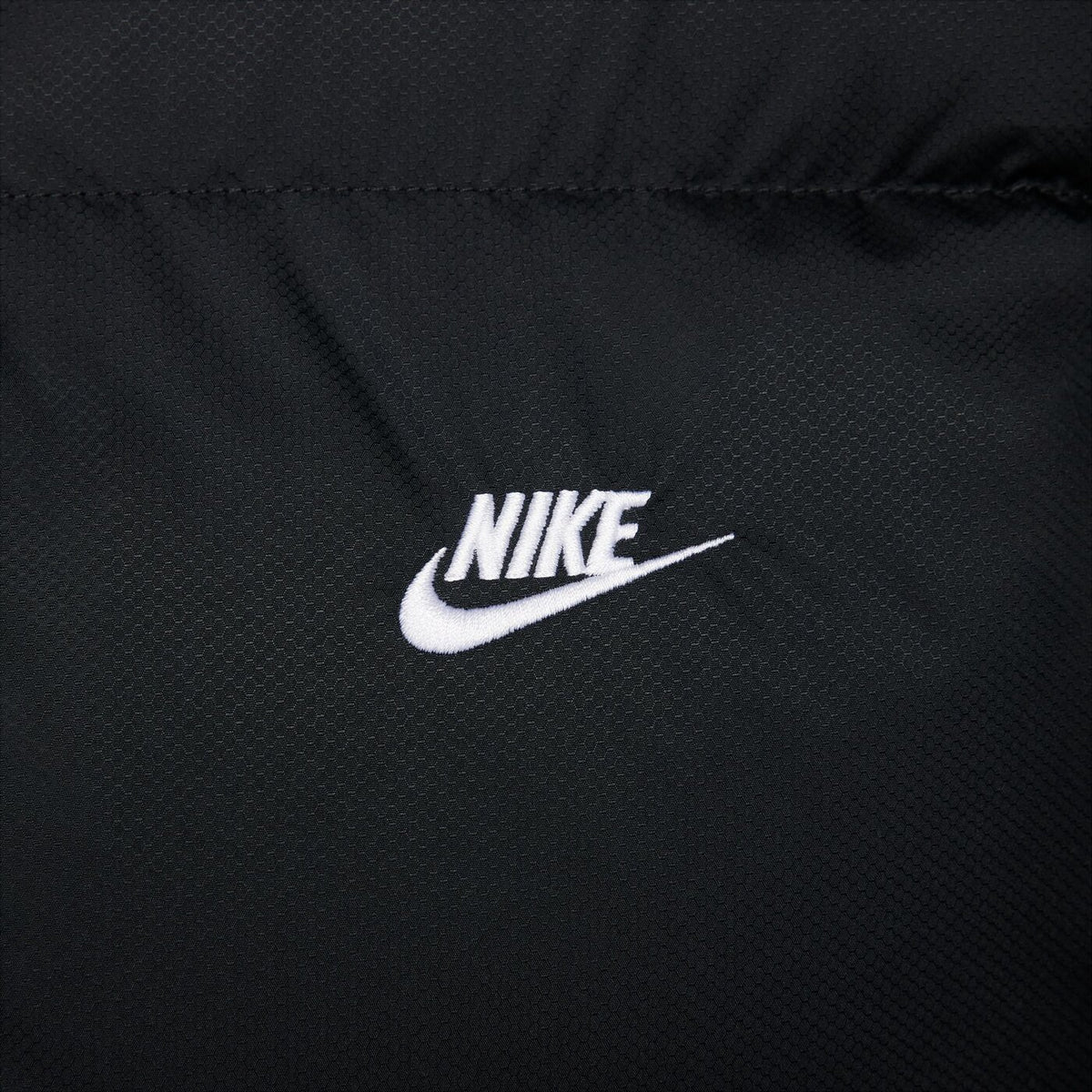 M NK CLUB PUFFER JKT BLACK/WHITE Bild 5