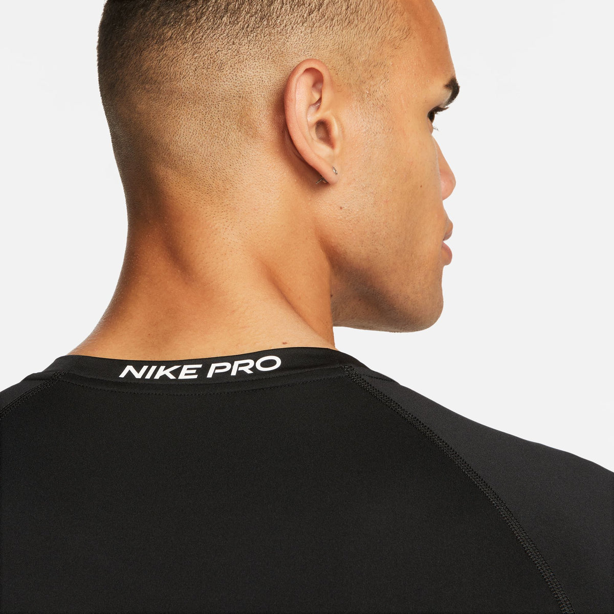 M NP DF TIGHT TOP SS BLACK/WHITE Bild 4