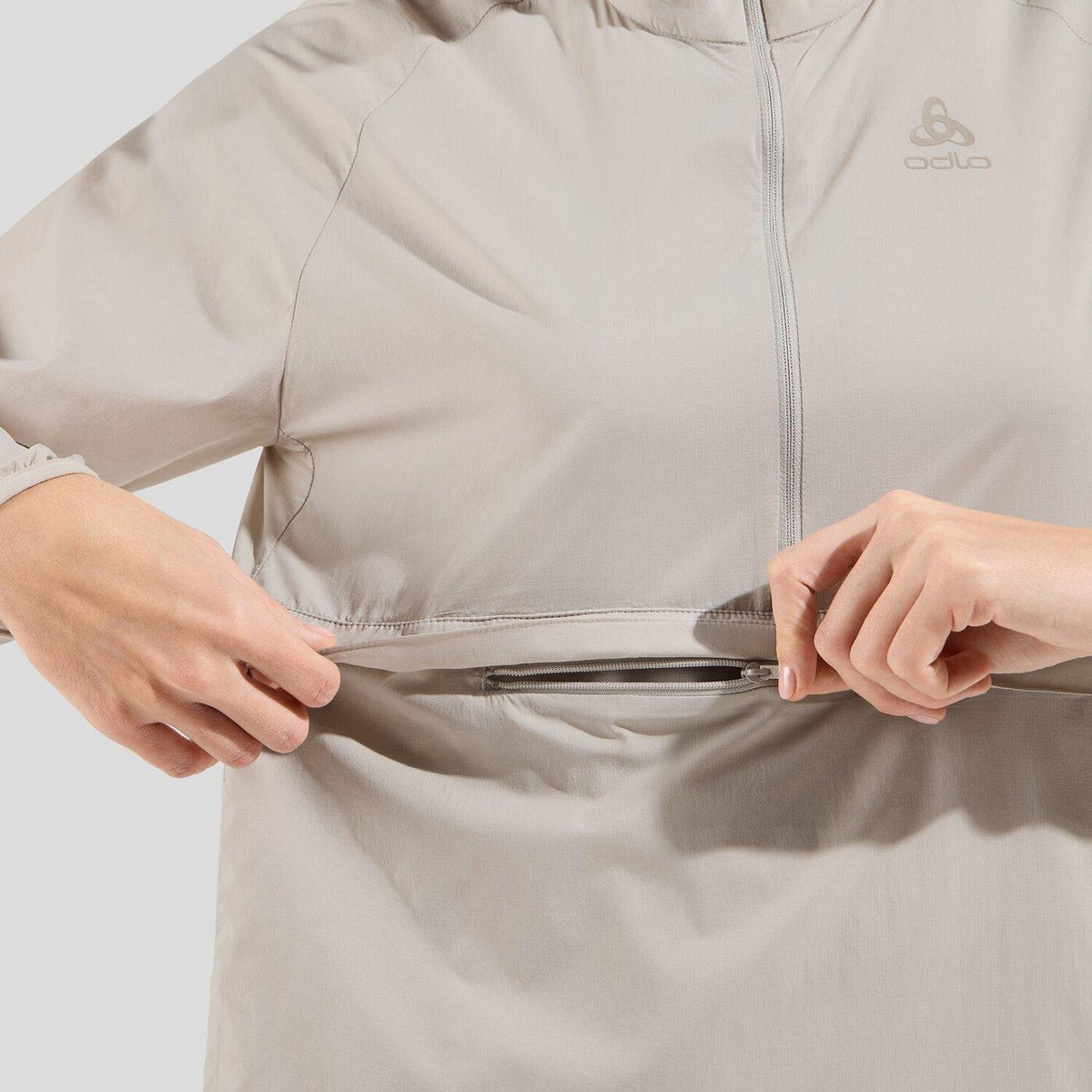ESSENTIAL WINDBREAKER 10697 silver cloud Bild 6