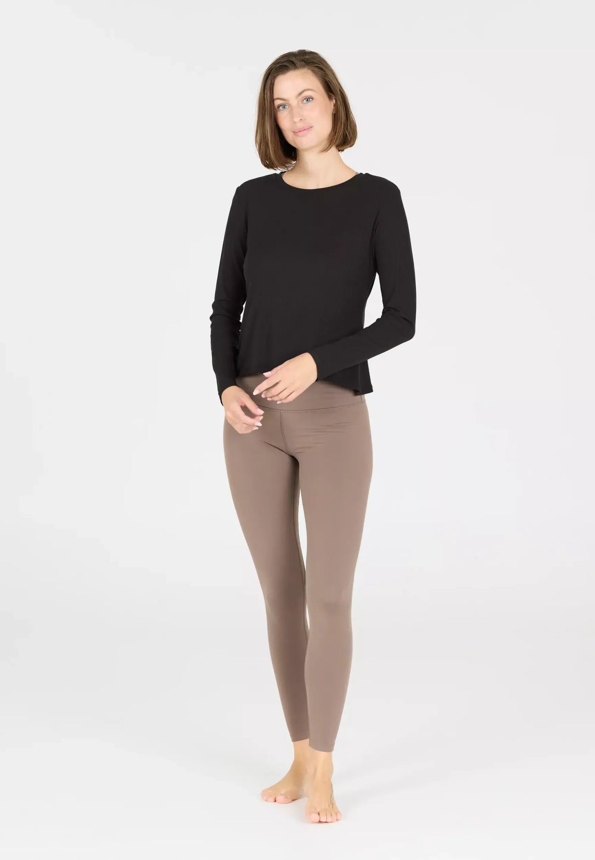 Mandes W L/S Tee Black Black Bild 5