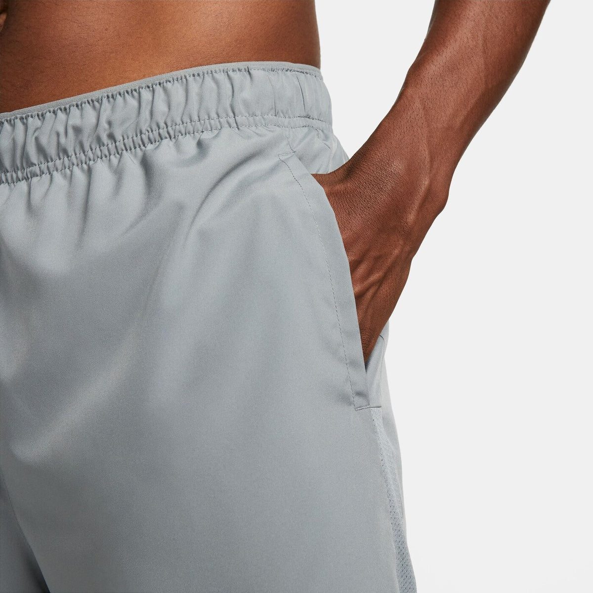 M NK DF CHALLENGER 7BF SHORT SMOKE GREY/WHITE/WHITE SMOKE GREY/WHITE/WHITE Bild 8