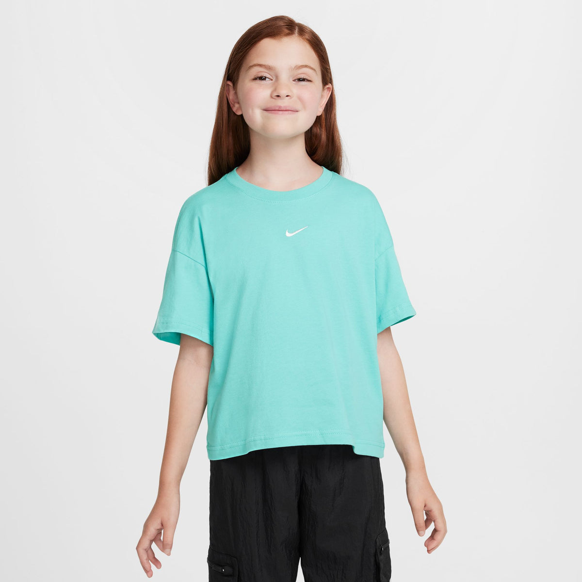 G NSW TEE BOXY ESSNTL LBR GREEN FROST Bild 1
