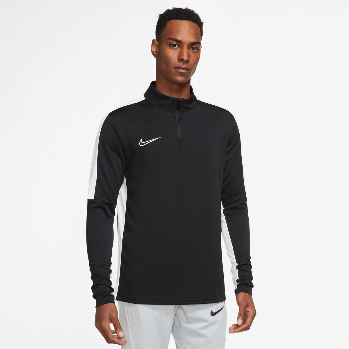 M NK DF ACD23 DRIL TOP BR BLACK/WHITE/WHITE Bild 1