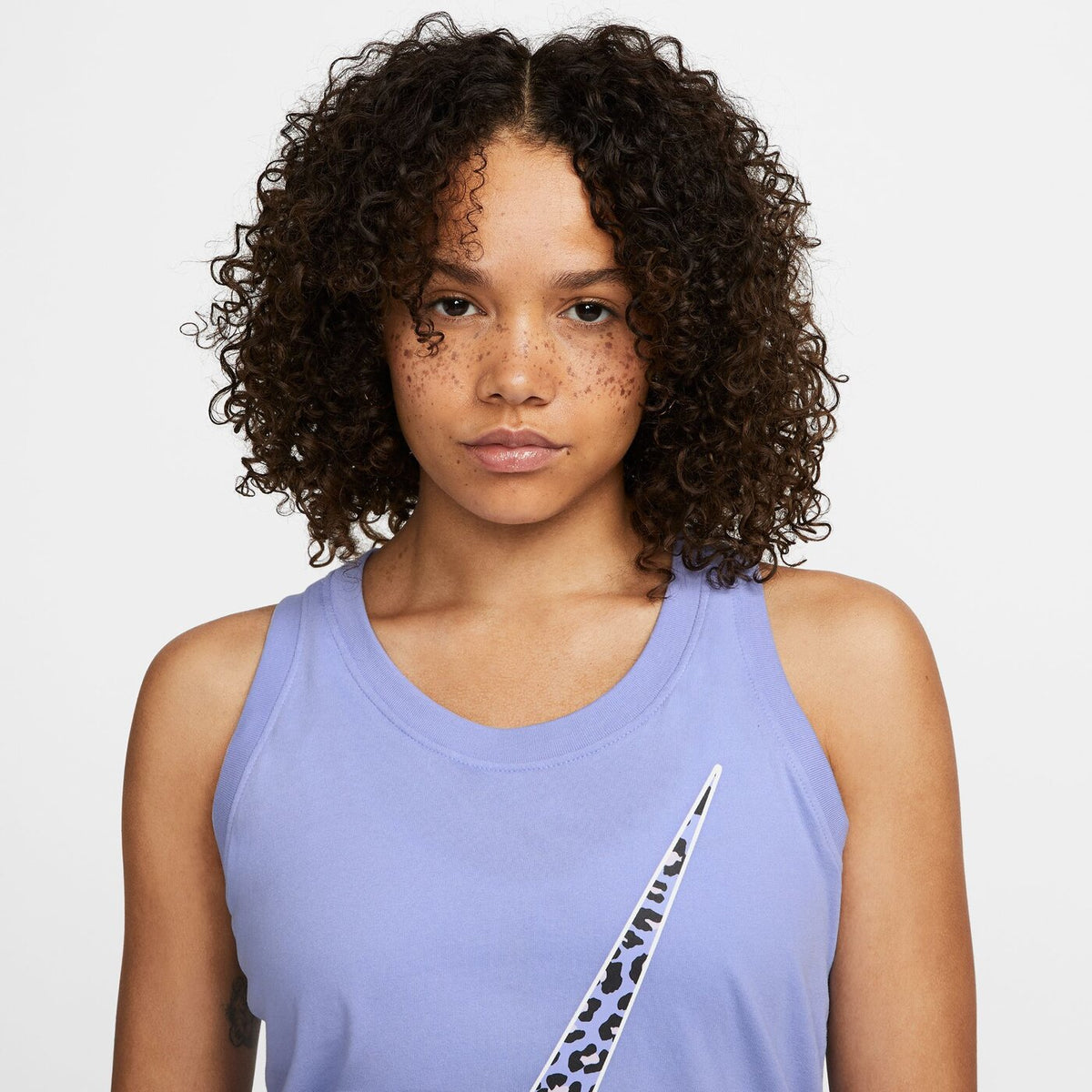 W NK DF NIKE ONE HOOK WBN LIGHT THISTLE Bild 3