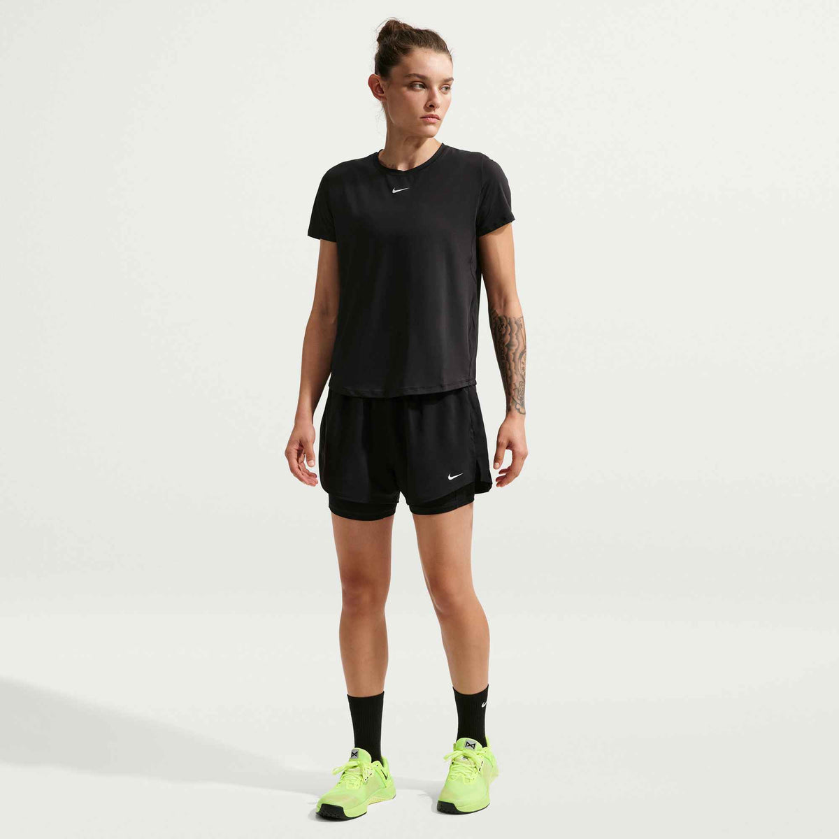 W NK ONE CLASSIC DF SS TOP BLACK/WHITE-VOLT-ELECTRIC GREE BLACK/WHITE-VOLT-ELECTRIC GREE Bild 1