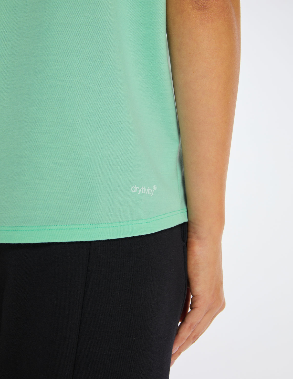 VB_Tiara DCTL 01 T-Shirt galaxy green Bild 7